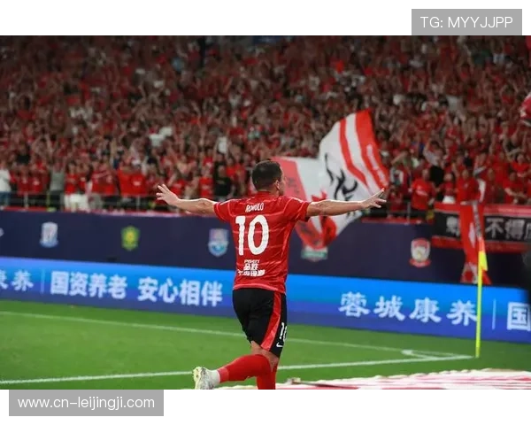 成都蓉城首轮五球逆转展现火力 零罚分优势领跑积分榜